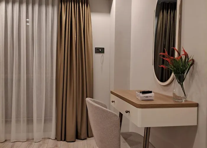 Nimo 5 1 For Rent With Private Pool